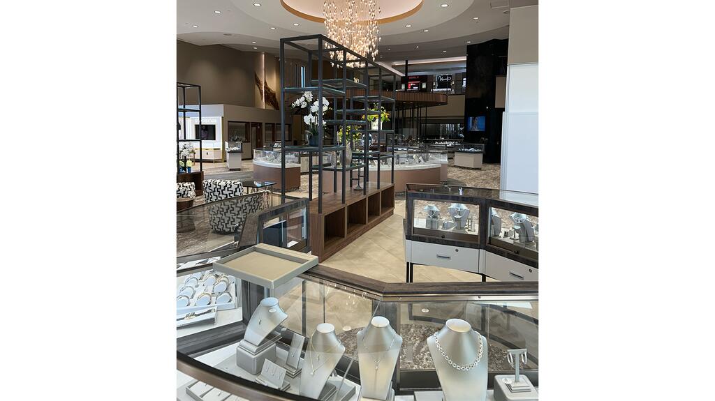 The interior of Gunderson’s Jewelers’ new store in Omaha, Nebraska. Gunderson’s Jewelers Omaha Store